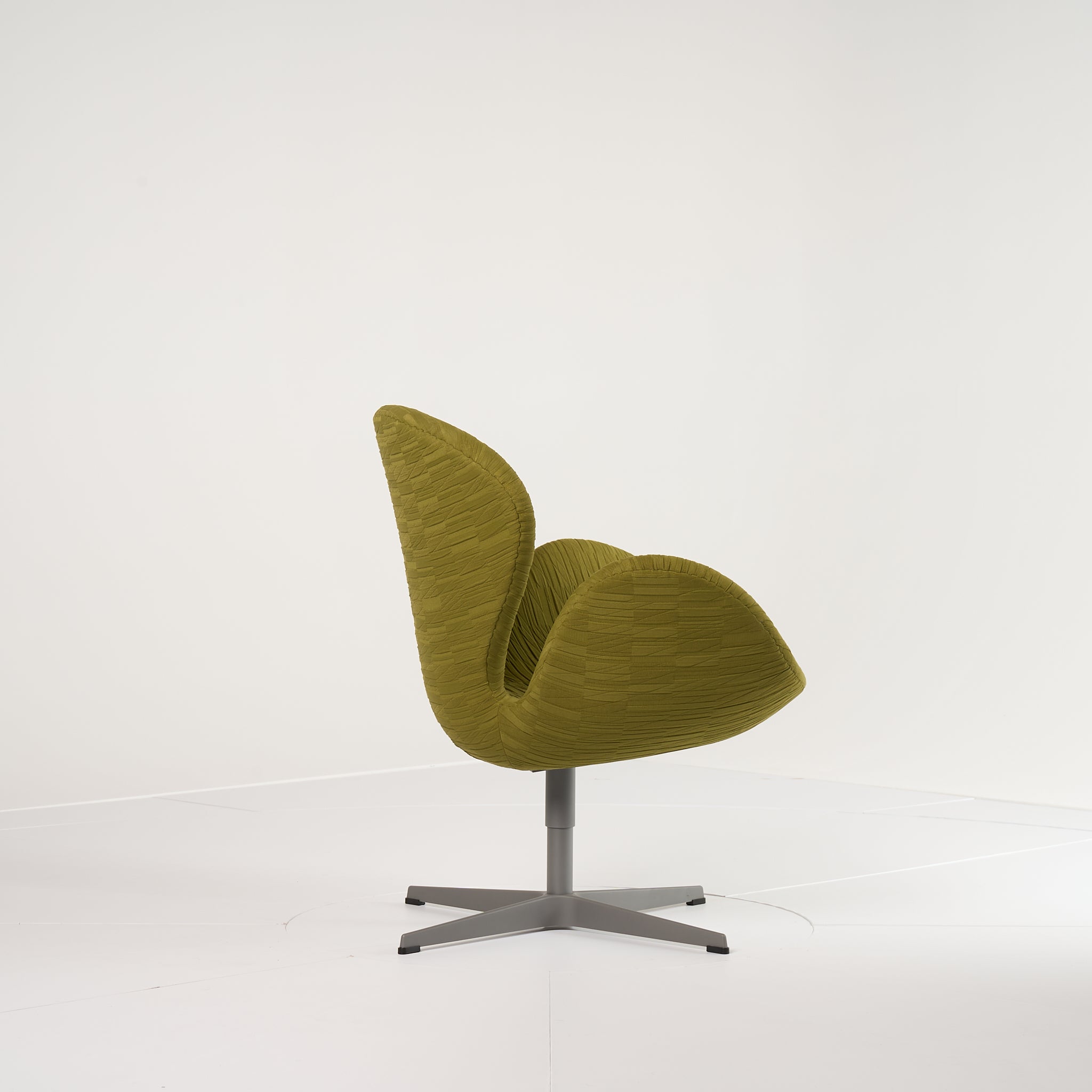Swan Chair  by Fritz Hansen in Knoll Shadow Play Basil / Brushed Aluminum | Open Box – Excellent | Shop Now | MO-FHA-3320-28-Hero Image-4
