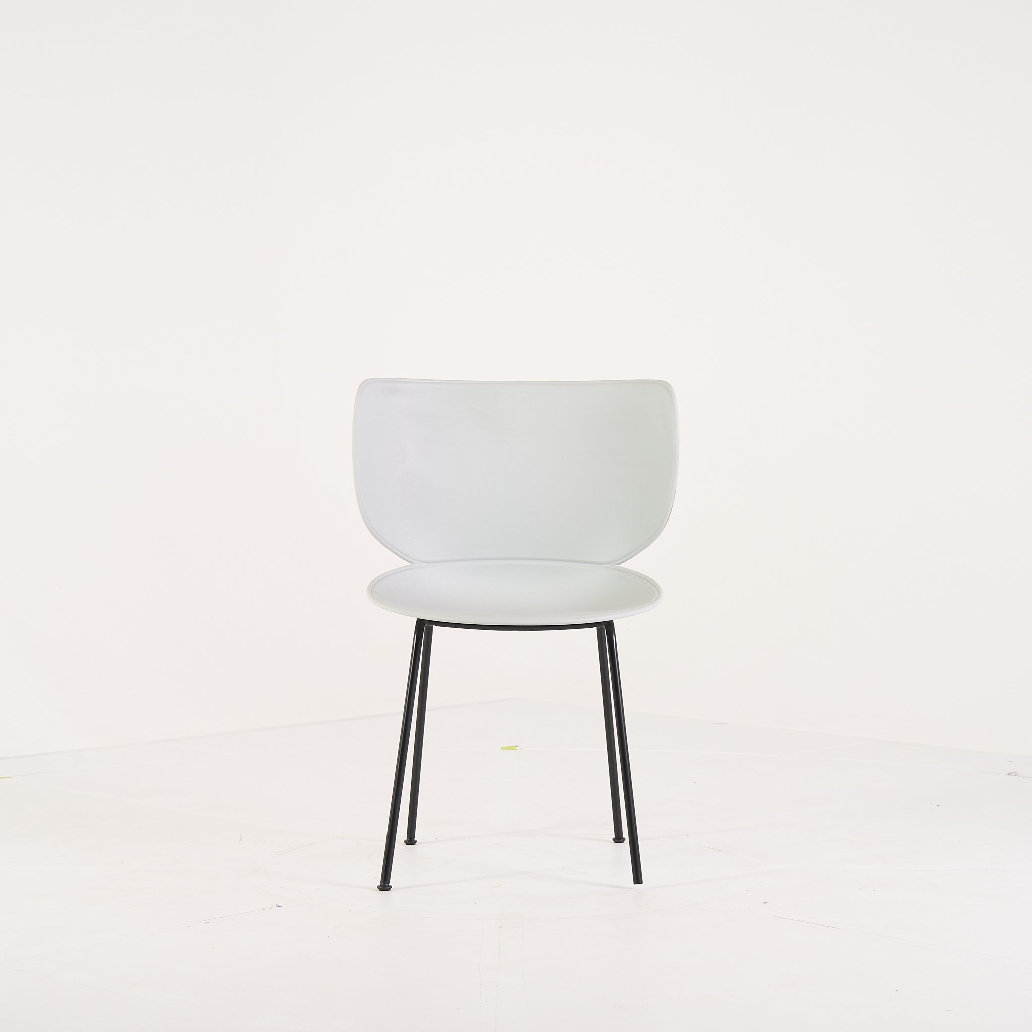 Hana Chair Un-Upholstered  by Moooi in Concrete Grey / Non-Stackable Black Legs | Project Piece – As-Is | Shop Now | MO-MOO-8718282380315-1444-Hero Image-1