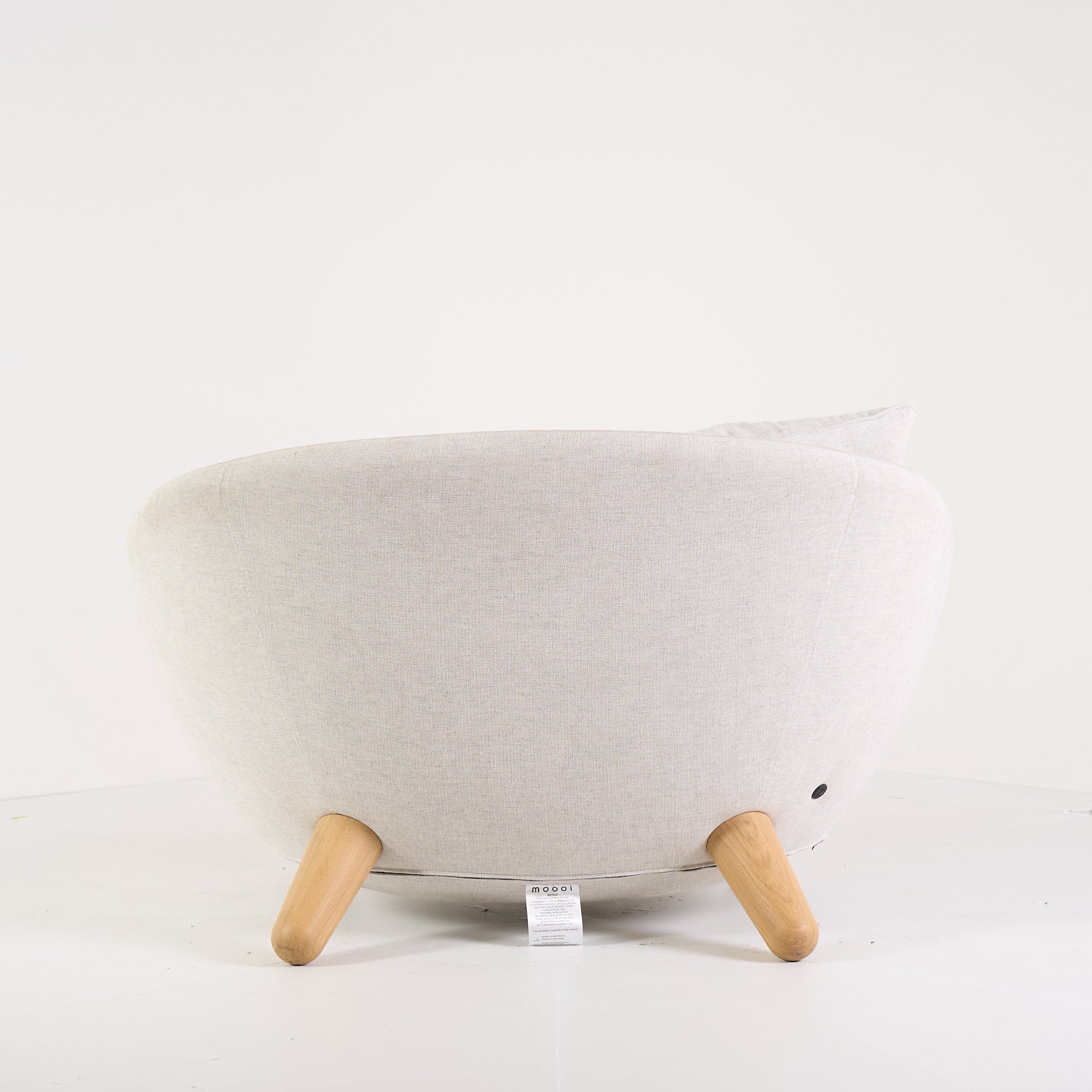 Love Sofa  by Moooi in Liscio Nebbia, WhiteWash legs | Gently Used – Good | Shop Now | MO-MOO-8718282745459-1428-Hero Image-5