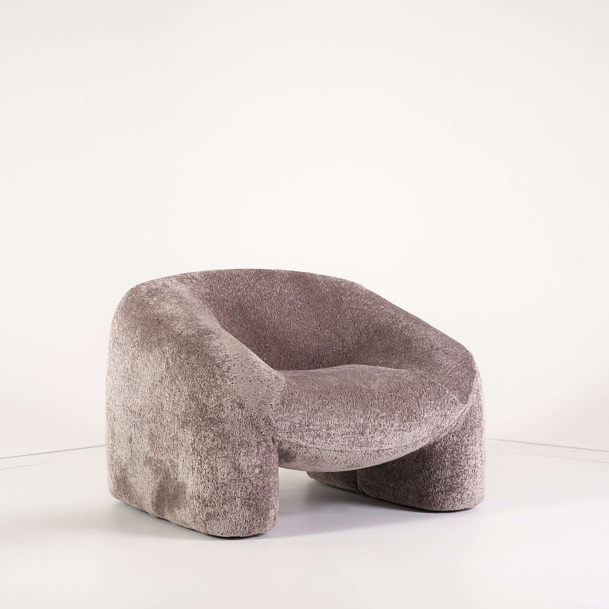 Hortensia Armchair by Moooi in Dodo Pavone Jacquard/Dark Grey | Floor Sample – Very Good | Shop Now | MO-MOO-8718282746845-160-Hero Image-1