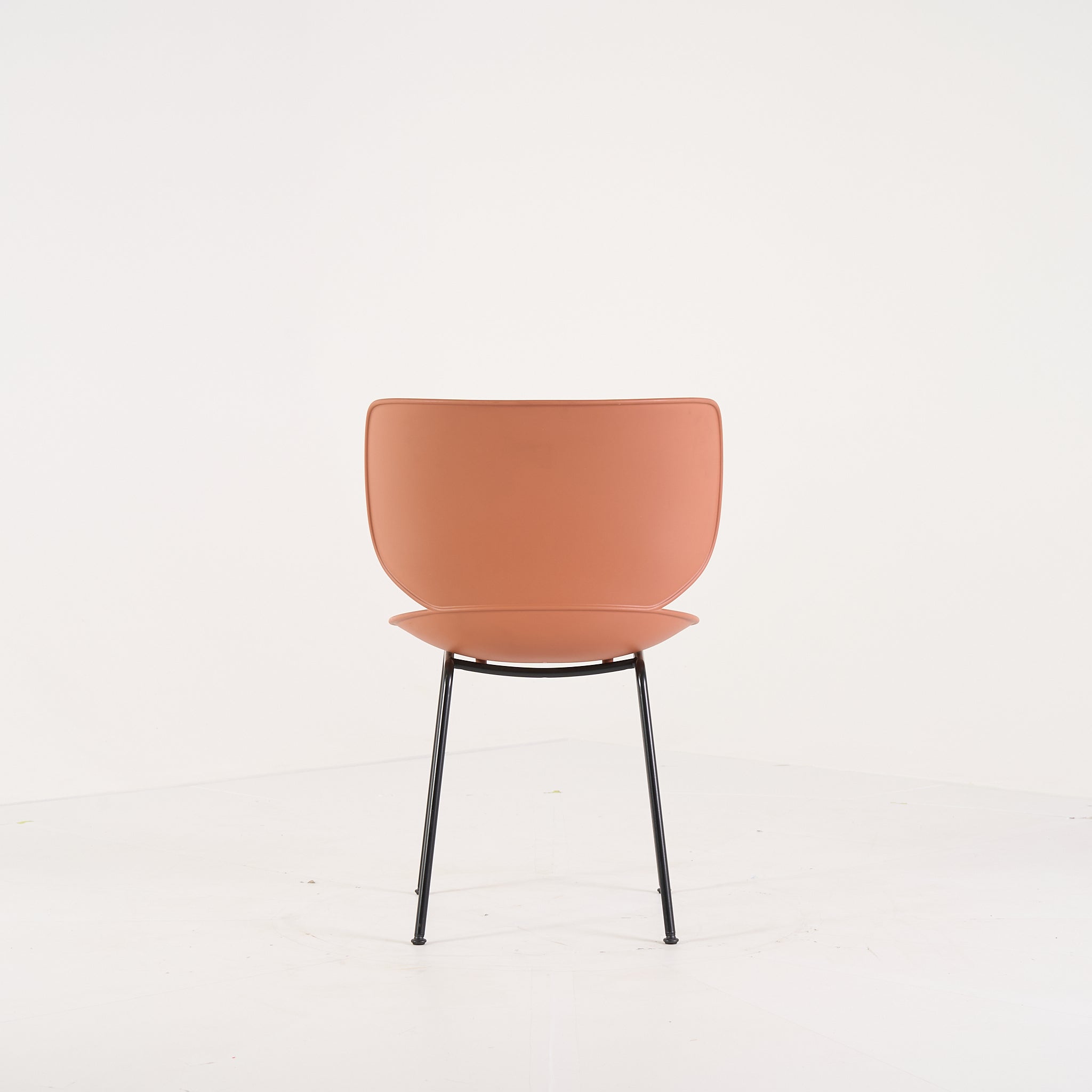 Hana Chair Un-Upholstered by Moooi in Terracotta Non-Stackable Black | Gently Used – Good | Shop Now | MO-MOO-8718282386935-1430-Hero Image-5
