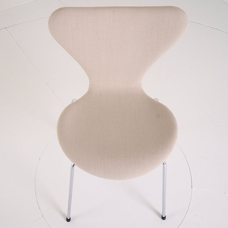 Series 7 Chair-Detail Image-2