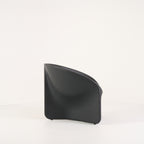 Bluff Chair by Heller in Black | Floor Sample – Very Good | Shop Now | MO-HLR-2302_06-1383-Hero Image-3