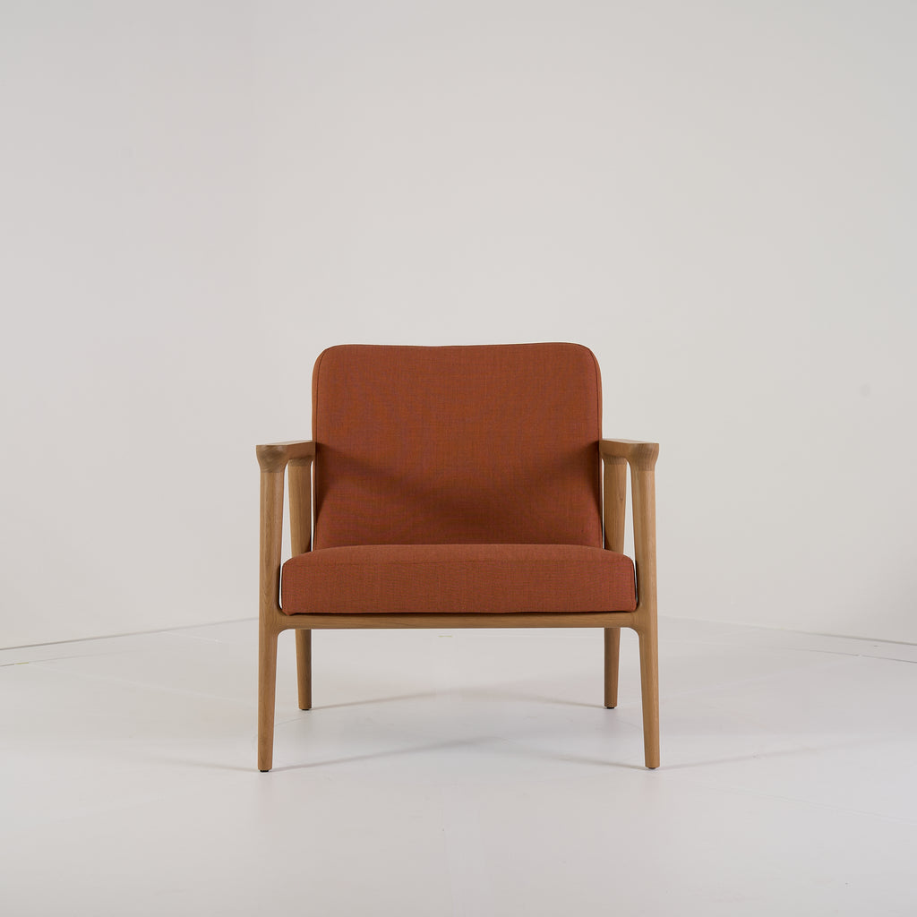 Zio Lounge Chair by Moooi in Hallingdal 65, 116, Natural Oil | Floor Sample – Very Good | Shop Now | MO-MOO-8718282767789-184-Hero Image-1