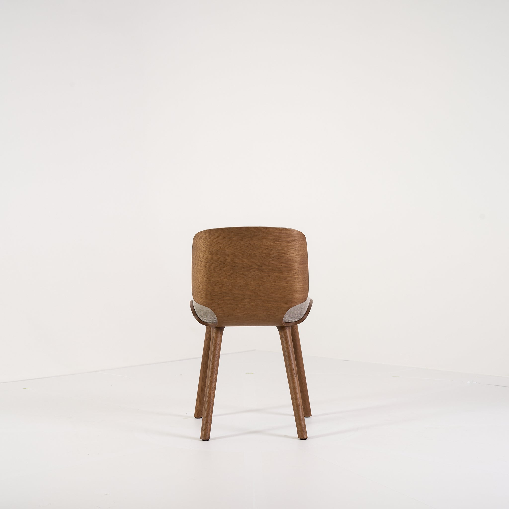 Nut Dining Chair by Moooi in Justo / Muse / Cinnamon | Open Box – Excellent | Shop Now | MO-MOO-8718282746166-151-Hero Image-6