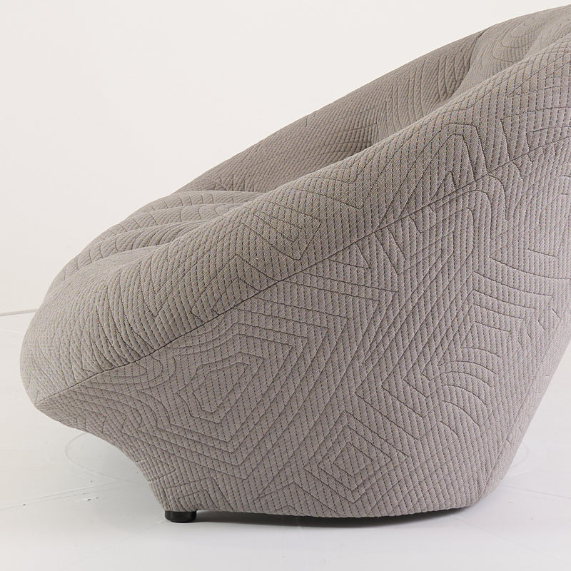 Ploum Medium Sofa-Detail Image-1