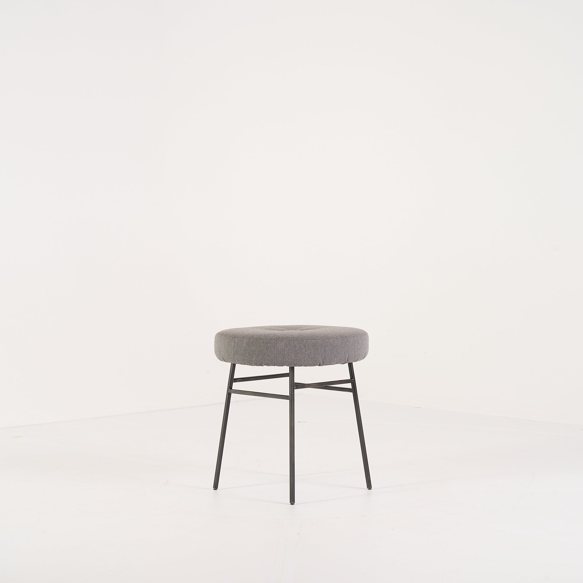ILOT High Stool by Ligne Roset in Sunbrella Heritage Granit | Gently Used – Good | Shop Now | MO-LIR-10262180-1199-Hero Image-7