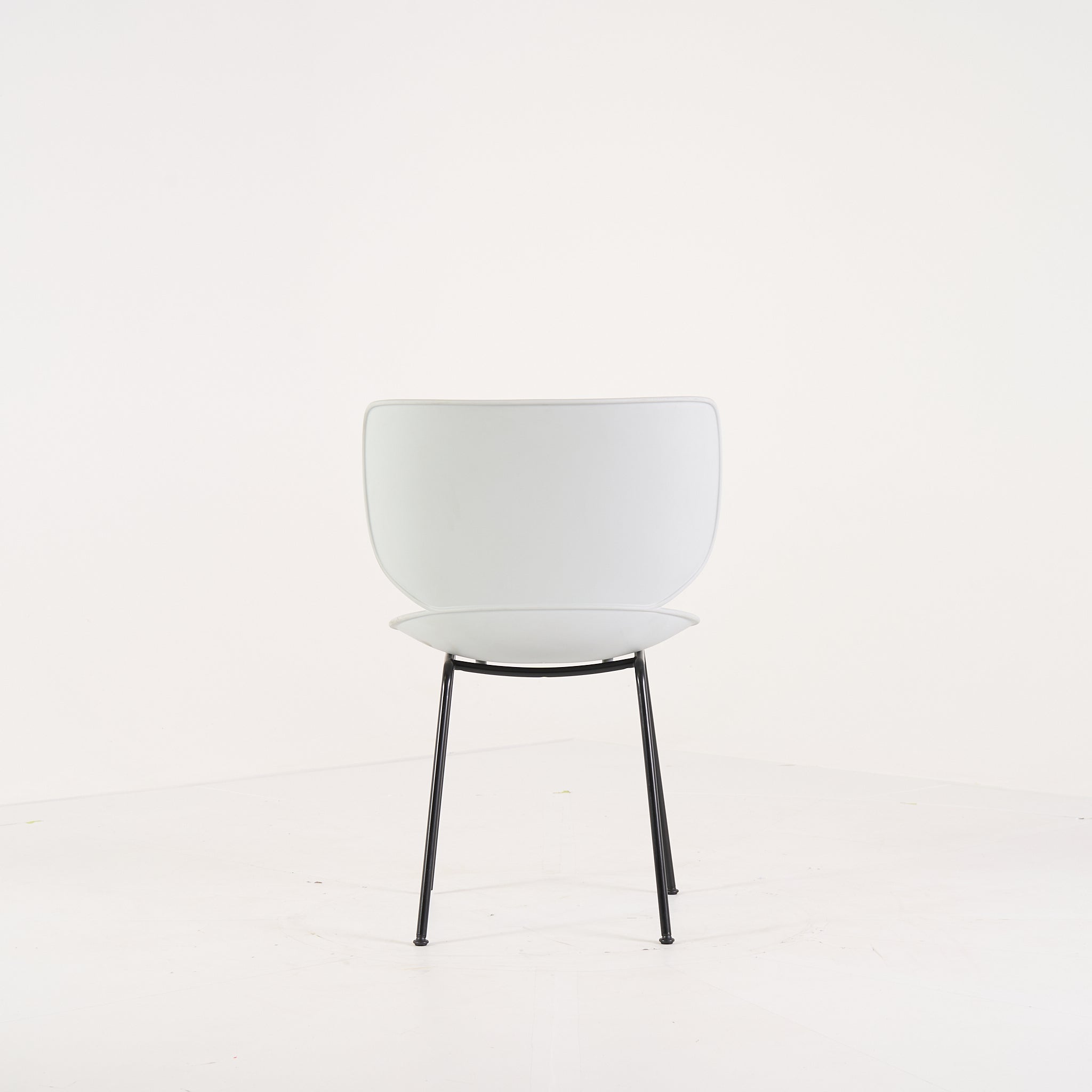 Hana Chair Un-Upholstered  by Moooi in Concrete Grey / Non-Stackable Black Legs | Project Piece – As-Is | Shop Now | MO-MOO-8718282380315-1444-Hero Image-5