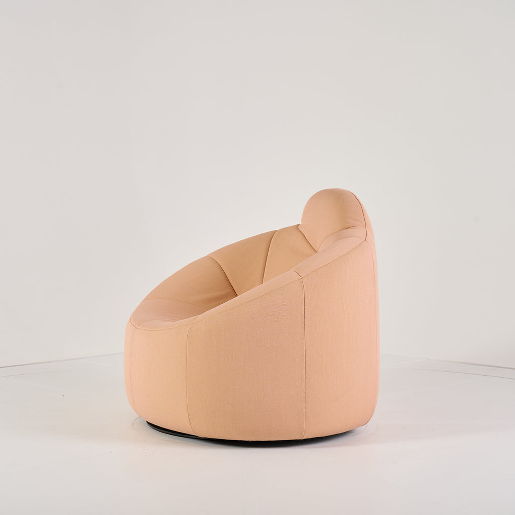 Pumpkin Swivel Armchair by Ligne Roset in High Back / Steelcut Trio / Saumon | Floor Sample – Very Good | Shop Now | MO-LIR-14110160-1215-Hero Image-6