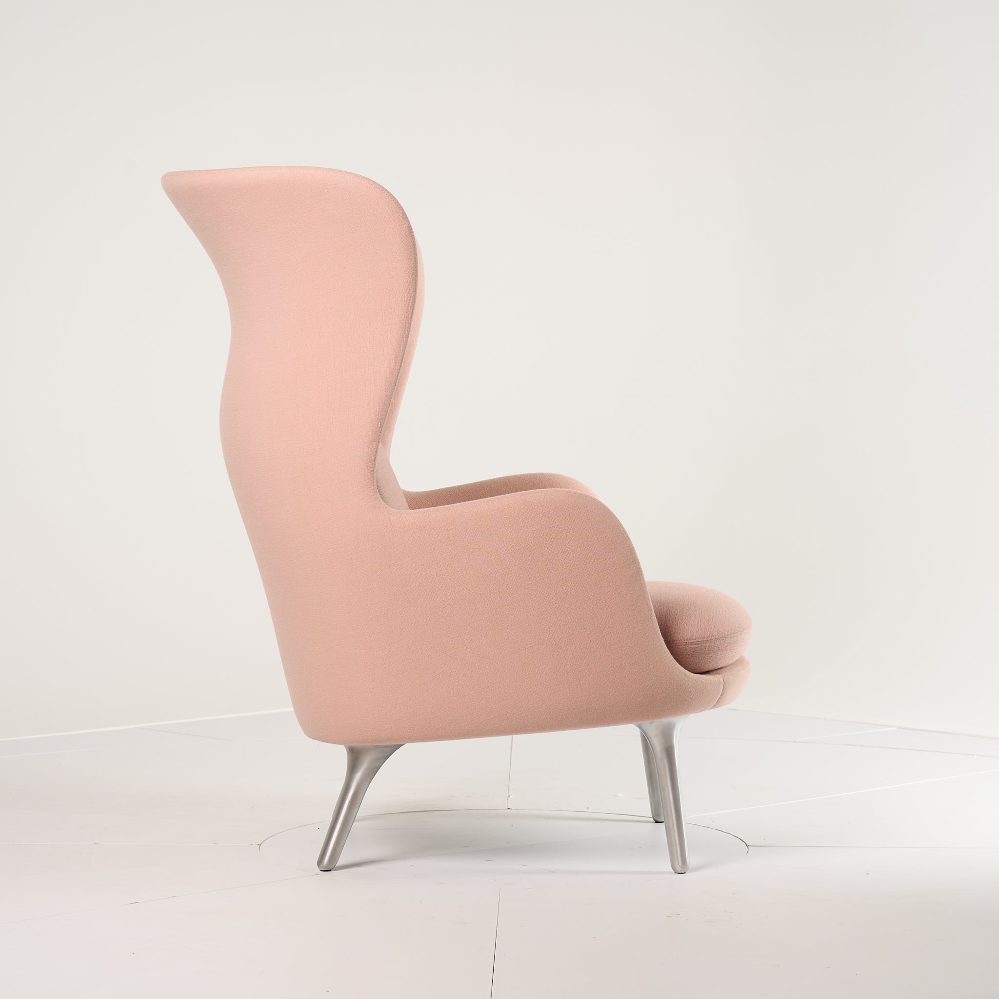 Ro Chair by Fritz Hansen in Christianshavn 1130 / Brushed Aluminum | Open Box – Excellent | Shop Now | MO-FHA-JH1-40-Hero Image-1