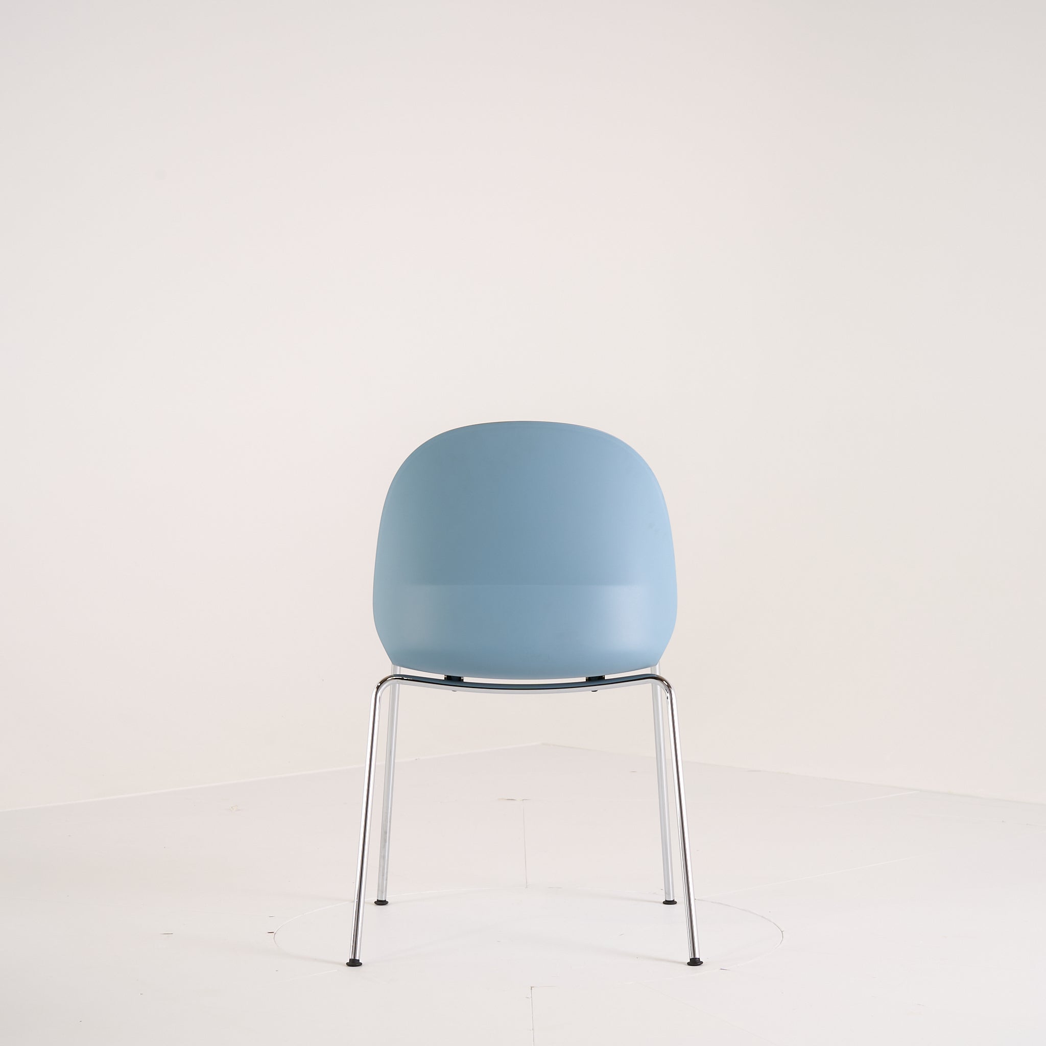 Recycle Chair by Fritz Hansen in Light Blue / Chrome | Well Loved – Fair | Shop Now | MO-FHA-N02_10_Chair-127-Hero Image-4