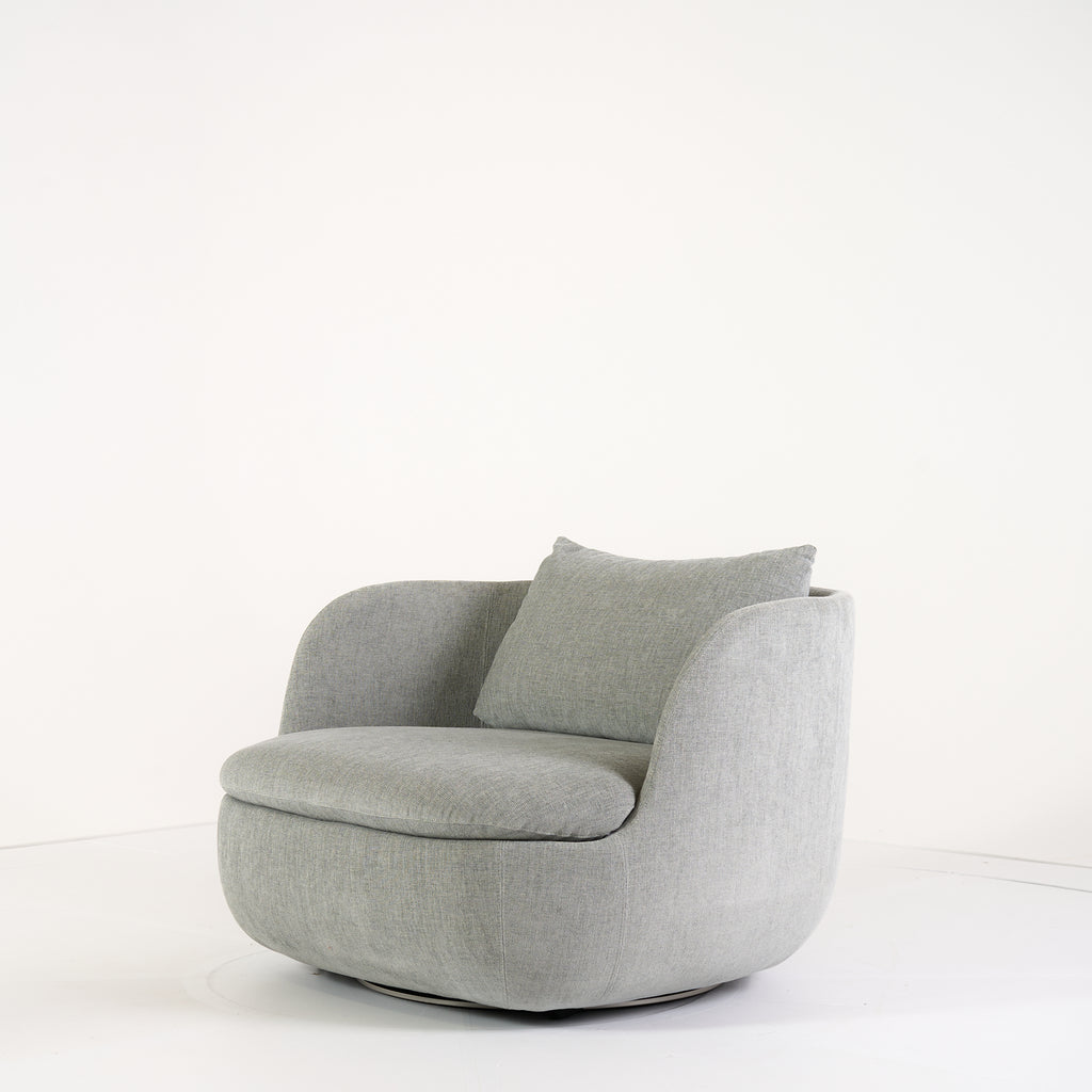 Bart Armchair Swivel by Moooi in Perla Fabric | Open Box – Excellent | Shop Now | MO-MOO-8718282747071-183-Hero Image-7