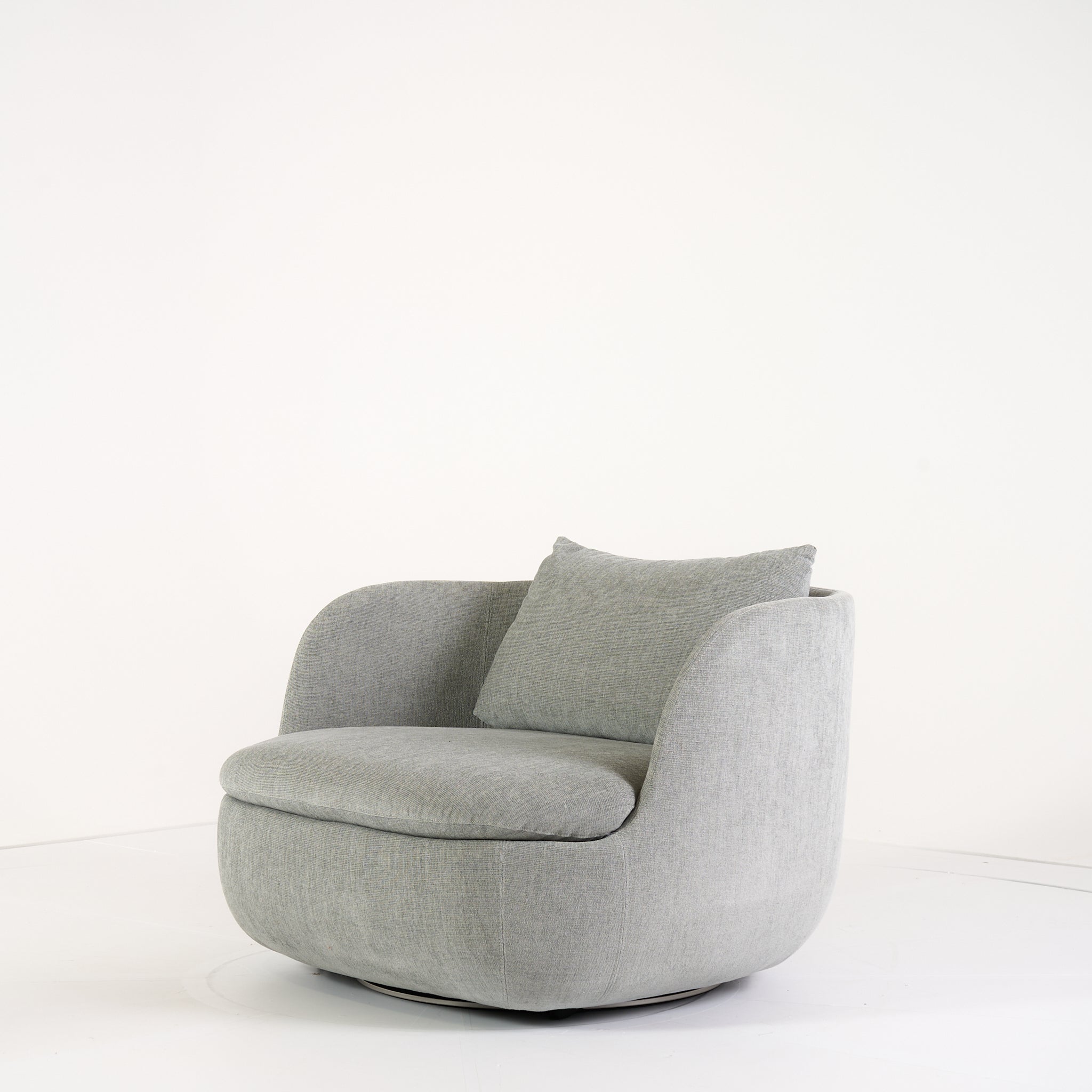 Bart Armchair Swivel by Moooi in Perla Fabric | Open Box – Excellent | Shop Now | MO-MOO-8718282747071-183-Hero Image-7