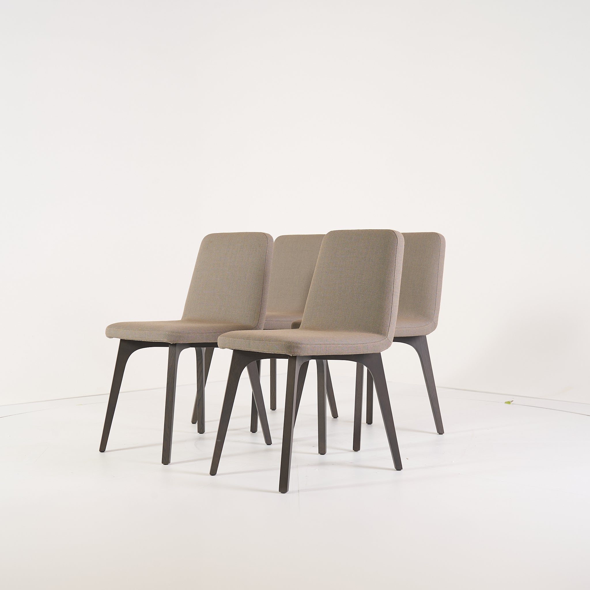 Vik Chair Dining Chair (Set of 4) by Ligne Roset in Steelcut Trio / Divina - Orage / Grege | Gently Used – Good | Shop Now | MO-LIR-10261231-1214-Hero Image-7