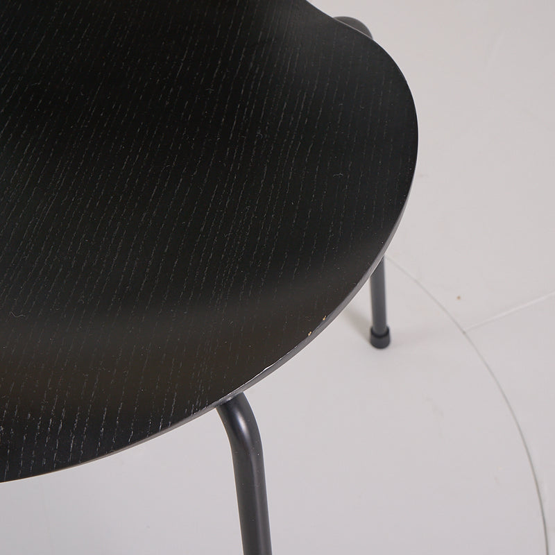 Series 7 Chair-Detail Image-4