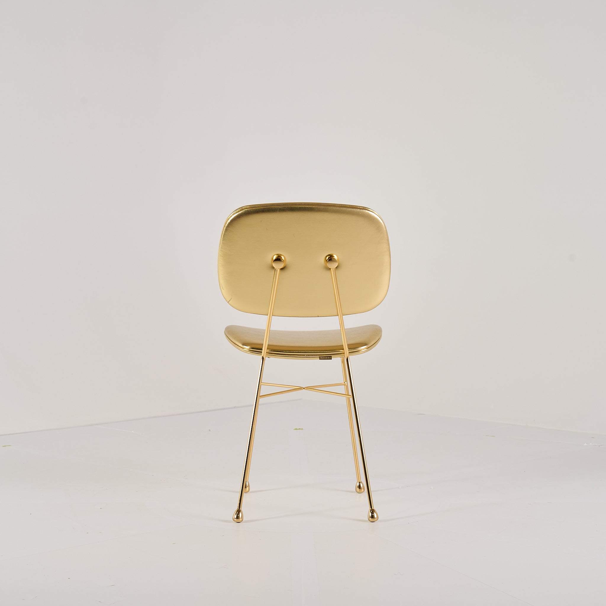 The Golden Chair by Moooi in The Golden Chair | Well Loved – Fair | Shop Now | MO-MOO-8718282340142-147-Hero Image-6