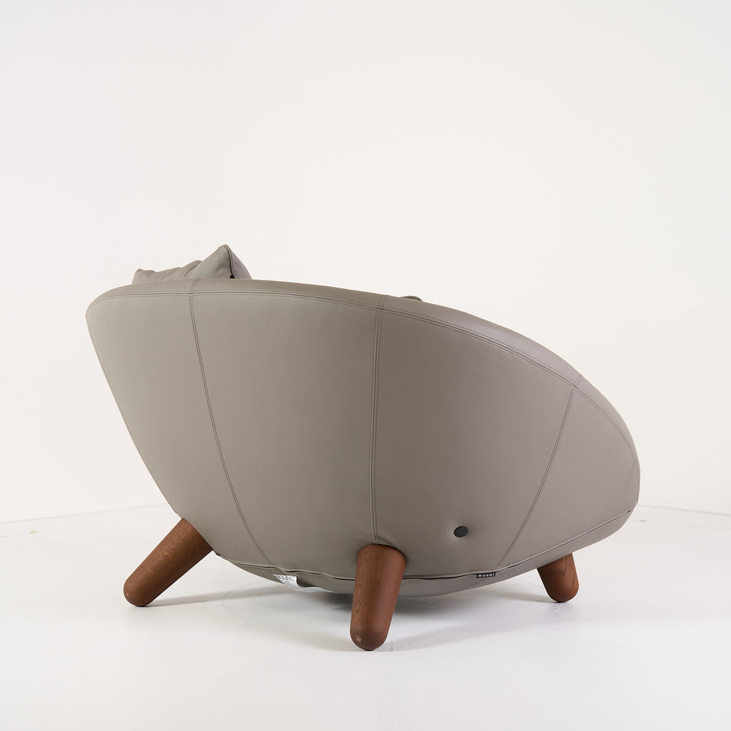 Love Sofa by Moooi in Spectrum Grey 30131, Cinnamon Legs | Floor Sample – Very Good | Shop Now | MO-MOO-8718282783796-175-Hero Image-3