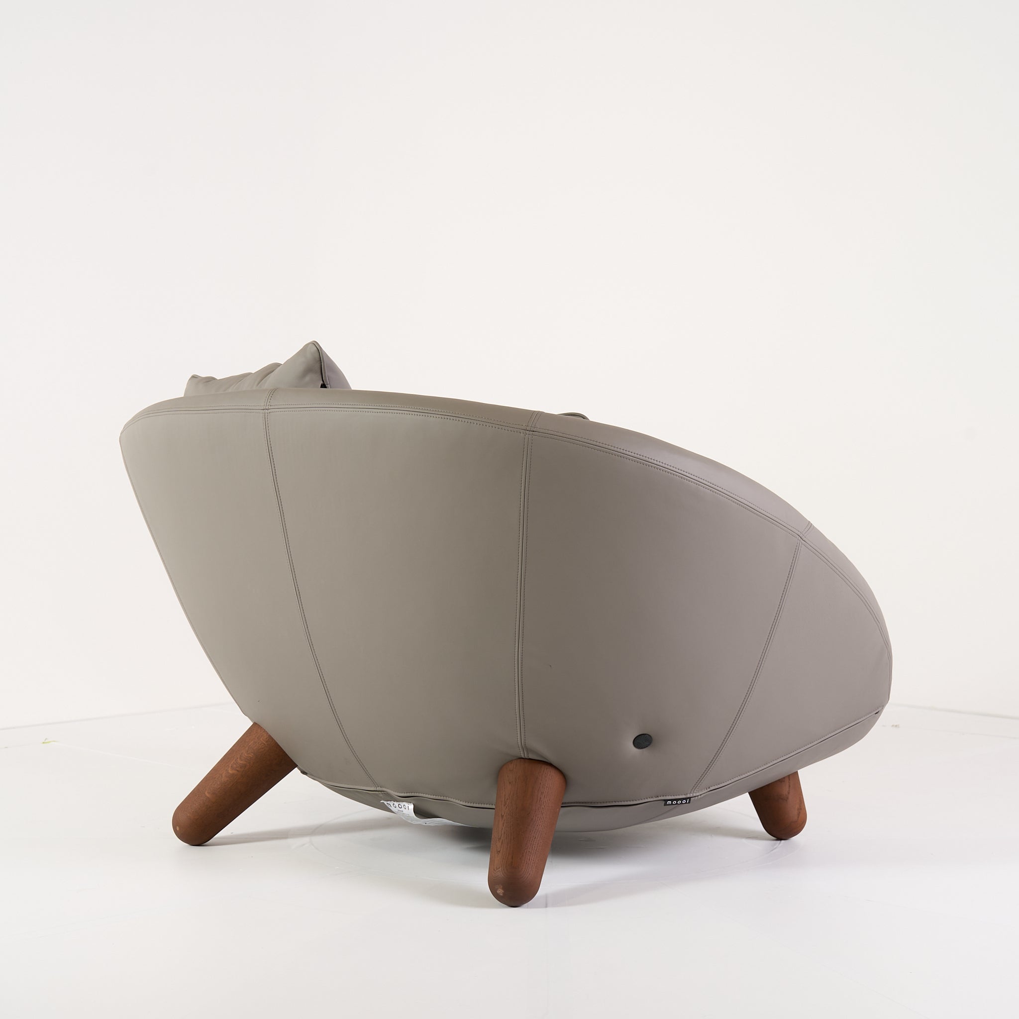 Love Sofa by Moooi in Spectrum Grey 30131, Cinnamon Legs | Floor Sample – Very Good | Shop Now | MO-MOO-8718282783796-175-Hero Image-3