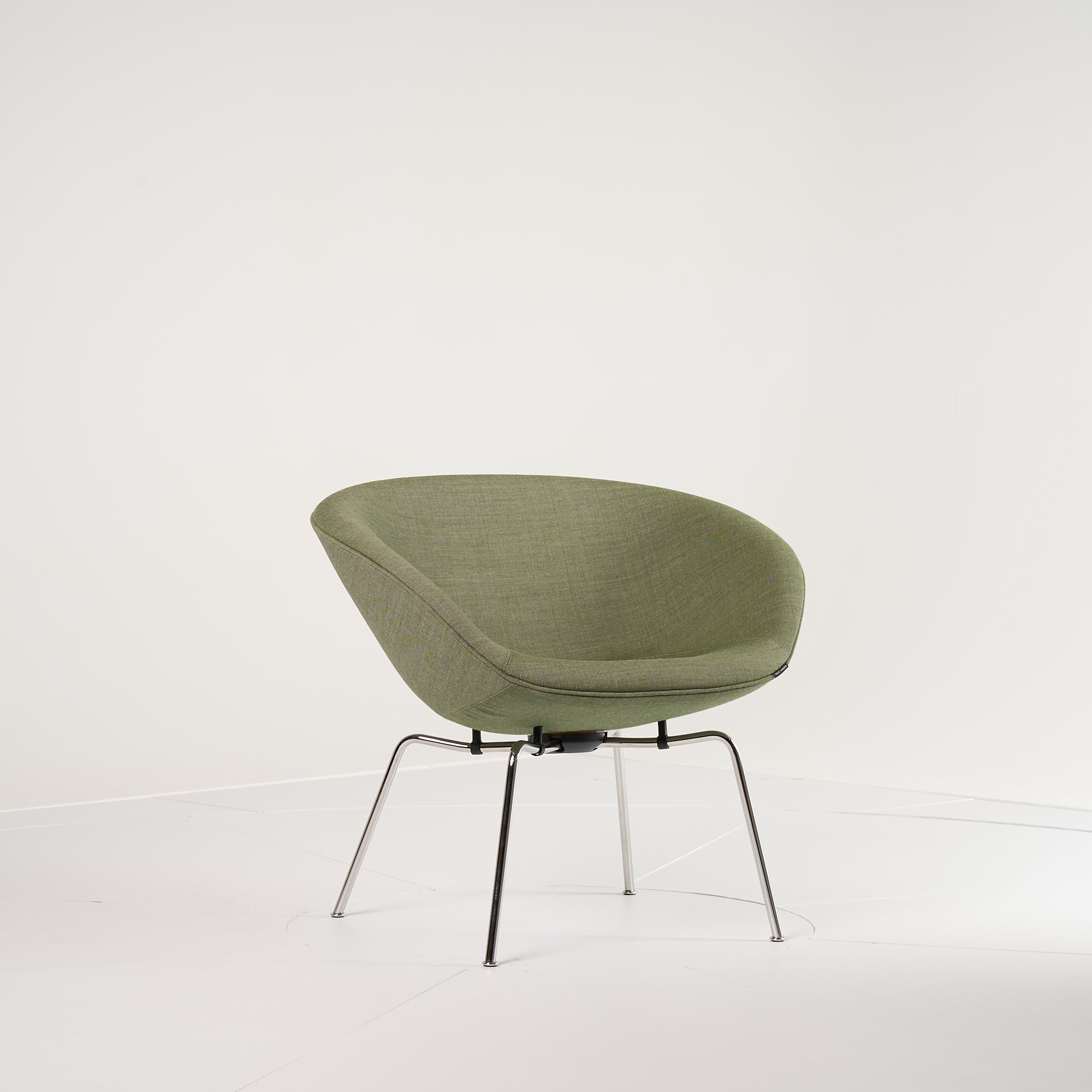 Pot Chair  by Fritz Hansen in Canvas 926 (Green) / Chrome | Floor Sample – Very Good | Shop Now | MO-FHA-3118-31-Hero Image-1