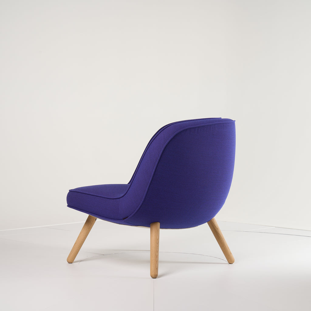 Via57  by Fritz Hansen in Steelcut Trio 675 / Oak | Floor Sample – Very Good | Shop Now | MO-FHA-BI01-34-Hero Image-7