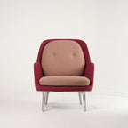 Fri Chair by Fritz Hansen in Floraistic Crisp - Hemp/Rose - Brushed Aluminum | Floor Sample – Very Good | Shop Now | MO-FHA-JH4-43-Hero Image-5