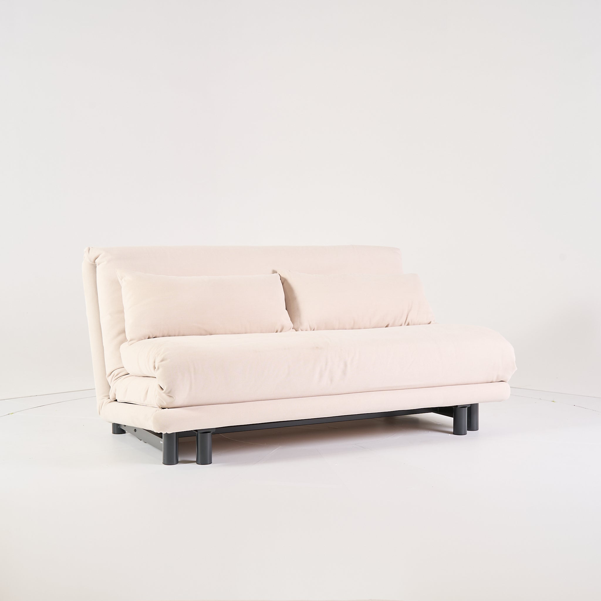 Multy Sofa by Ligne Roset in Multy Amalfi Ecru | Well Loved – Fair | Shop Now | MO-LIR-17370067-1226-Hero Image-3