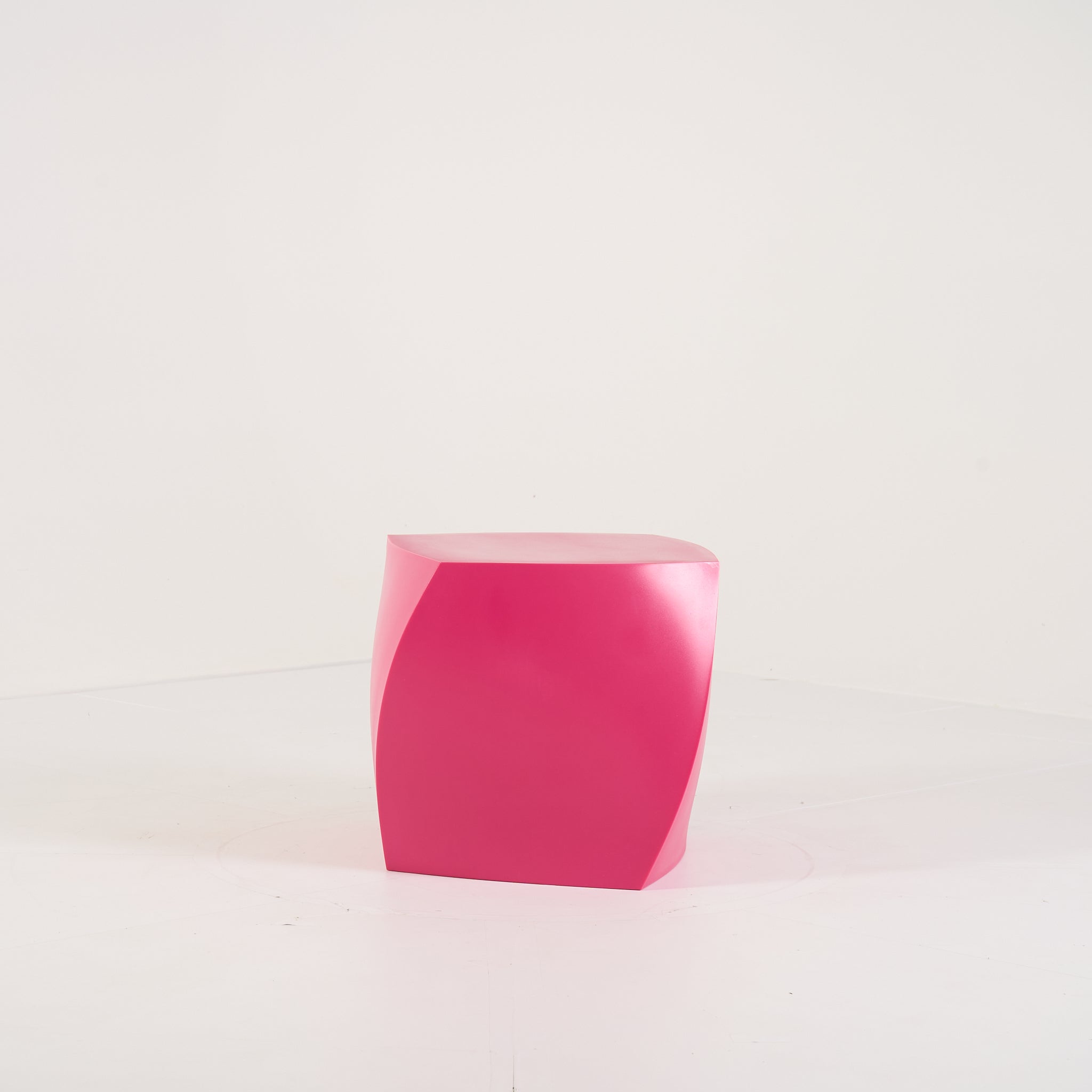 Gehry Left Twist Cube by Heller in Magenta | Floor Sample – Very Good | Shop Now | MO-HLR-1016_07-1394-Hero Image-2