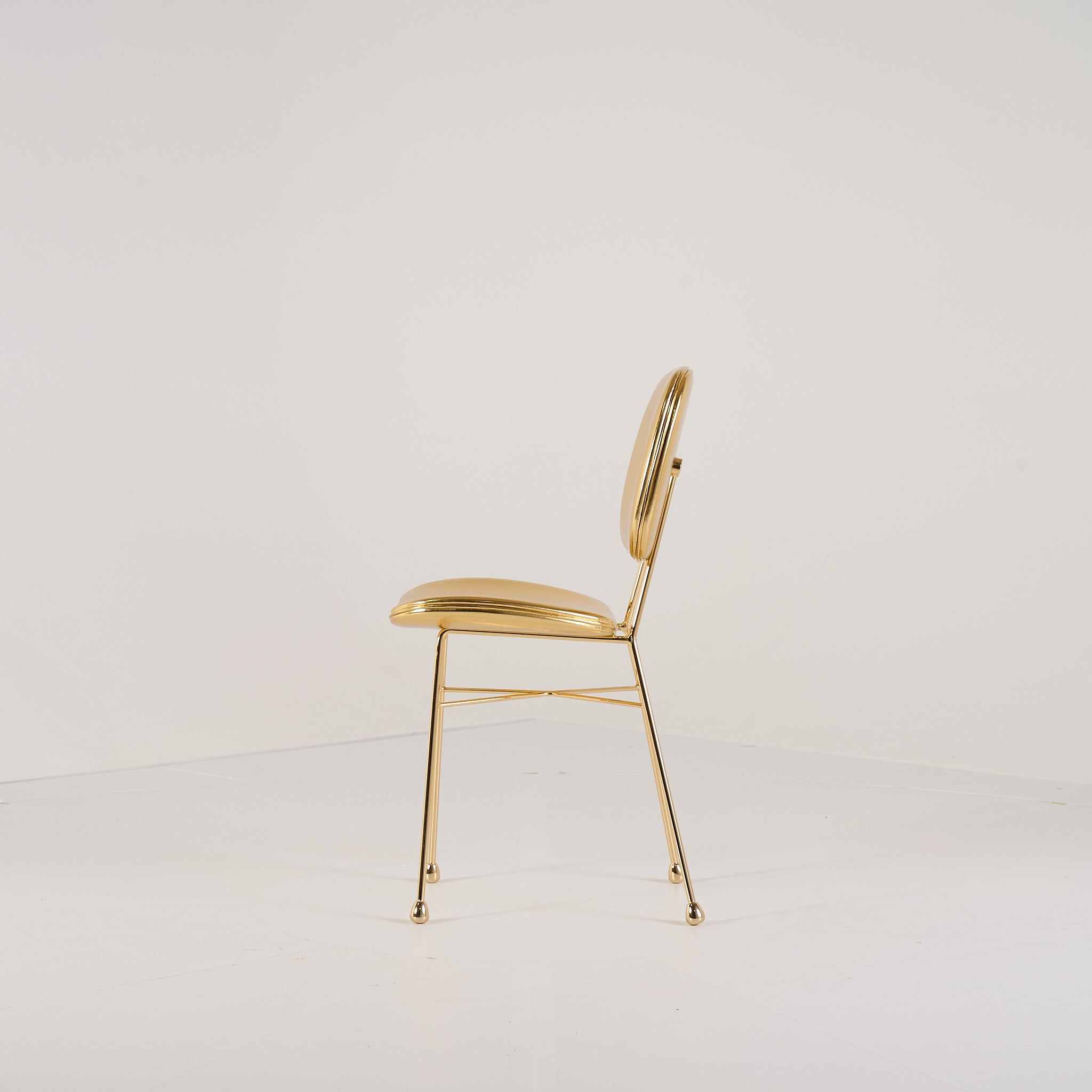 The Golden Chair by Moooi in The Golden Chair | Well Loved – Fair | Shop Now | MO-MOO-8718282340142-146-Hero Image-6