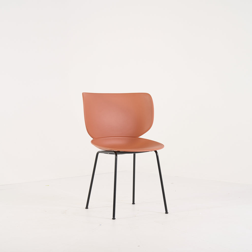 Hana Chair Un-Upholstered by Moooi in Terracotta Non-Stackable Black | Gently Used – Good | Shop Now | MO-MOO-8718282386935-1430-Hero Image-2