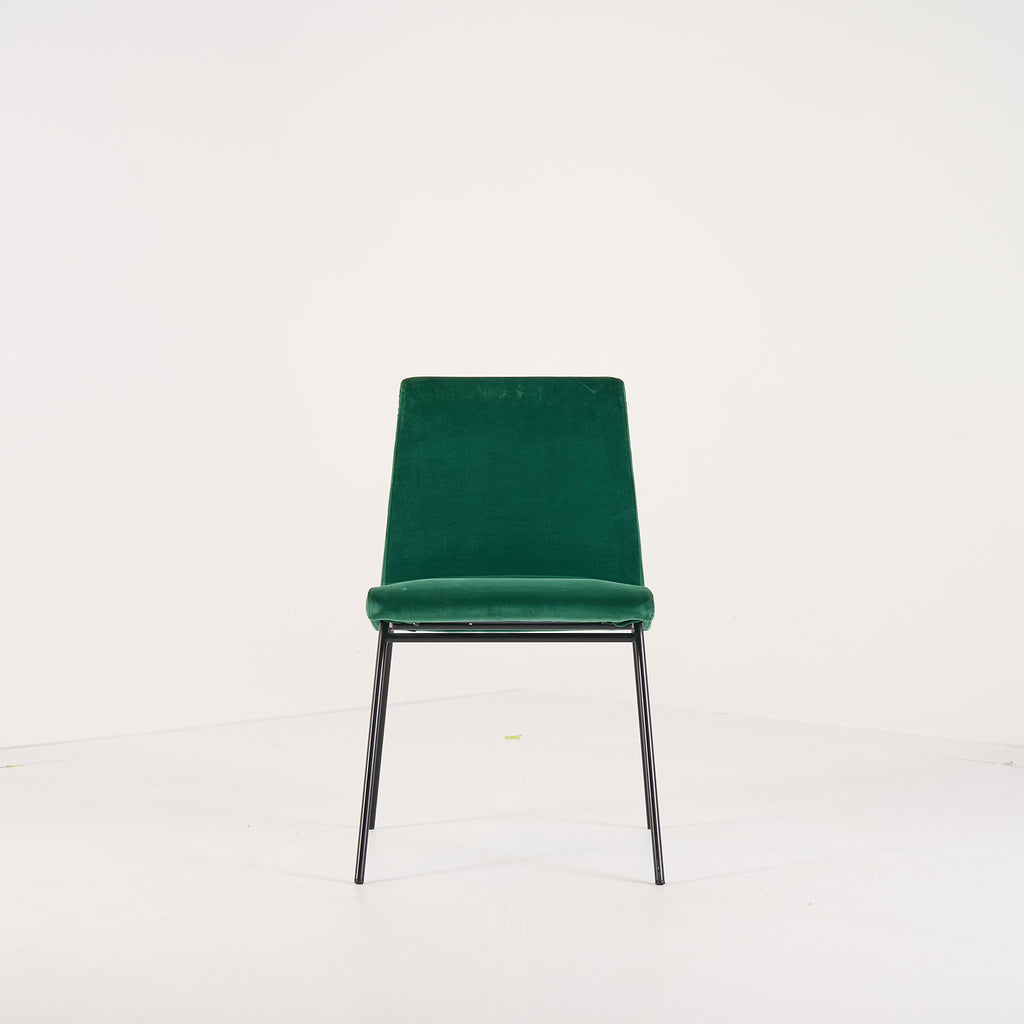 Tv Dining chair by Ligne Roset in Harald Meleze | Well Loved – Fair | Shop Now | MO-LIR-10262000-1208-Hero Image-1