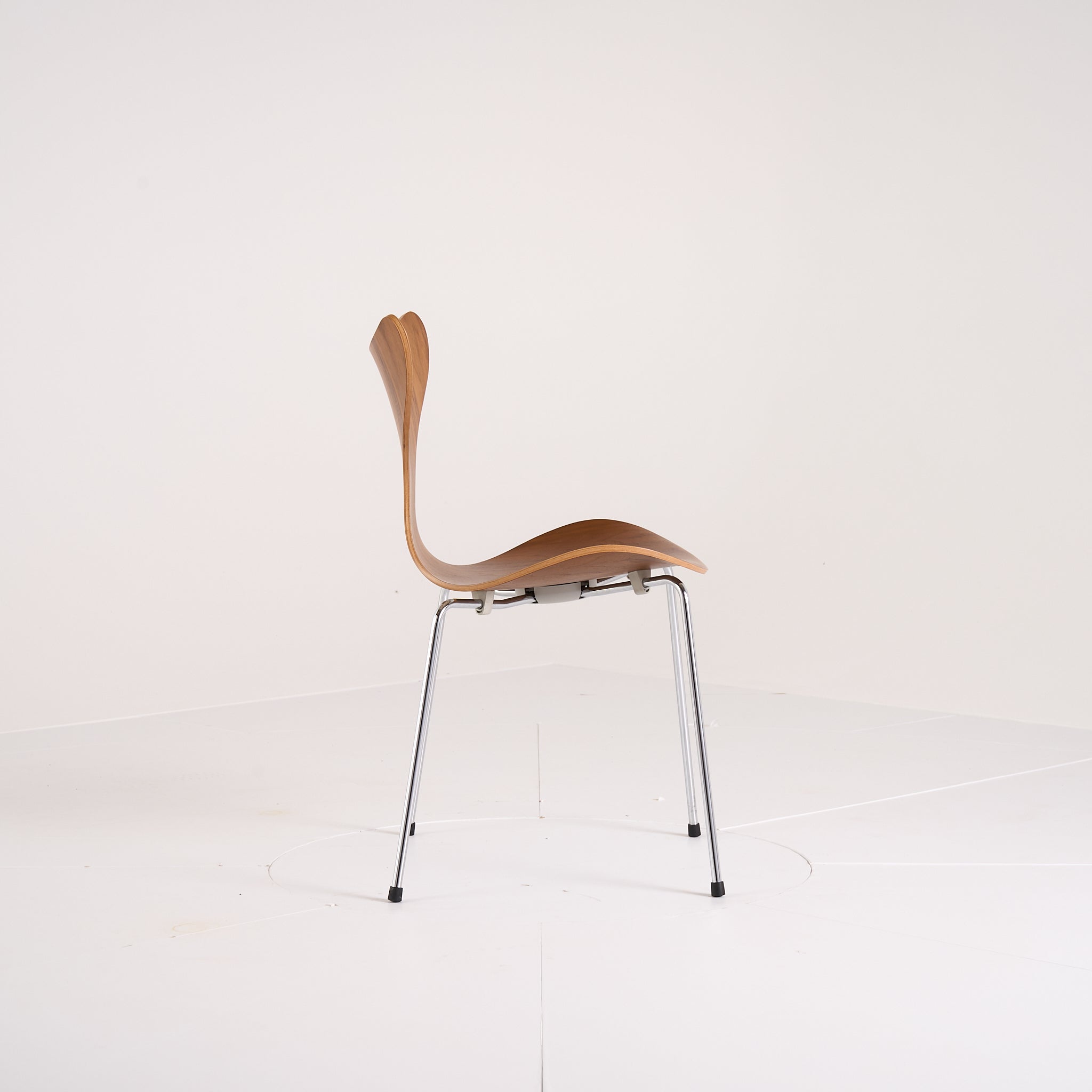 Lily Chair by Fritz Hansen in Walnut / Chrome | Open Box – Excellent | Shop Now | MO-FHA-3108-51-Hero Image-4