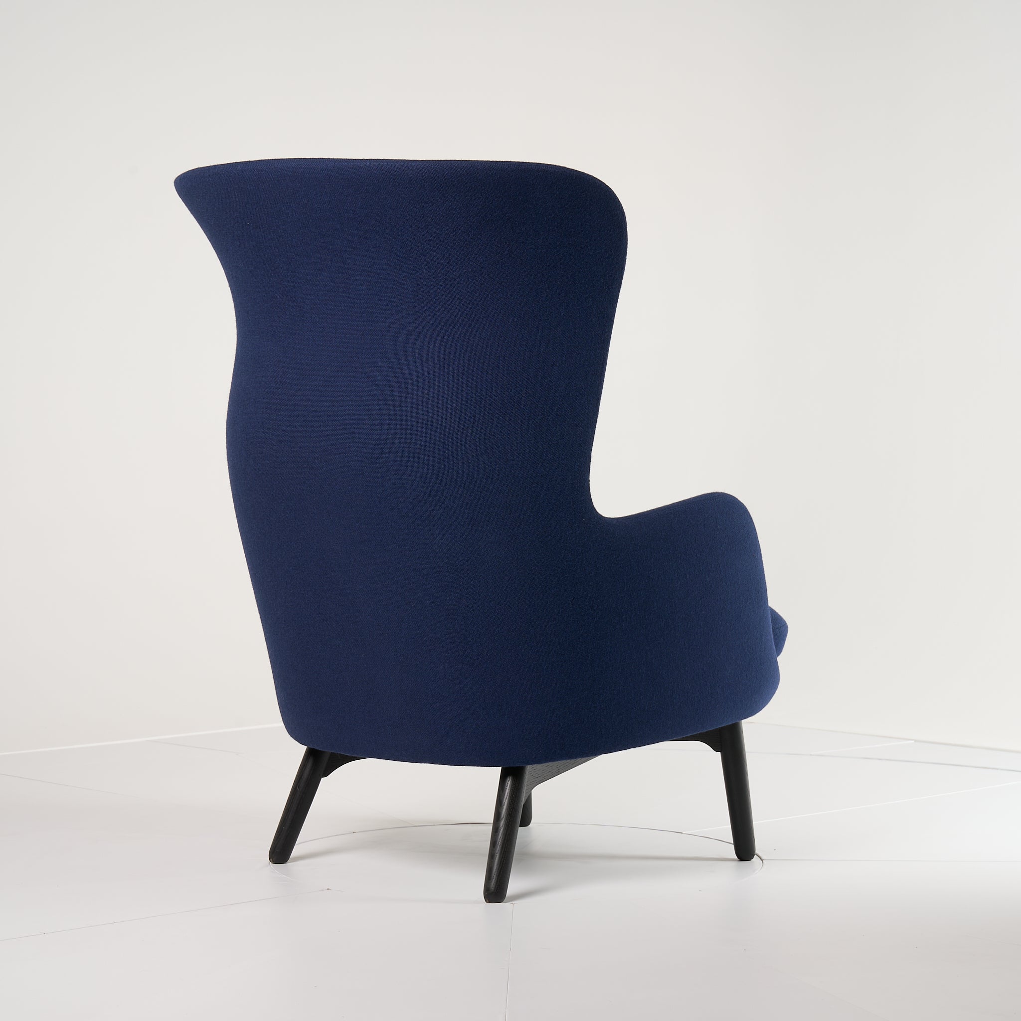 Ro Chair by Fritz Hansen in Hallingdal Royal Blue (764) / Oak Black | Open Box – Excellent | Shop Now | MO-FHA-JH2SF-39-Hero Image-5