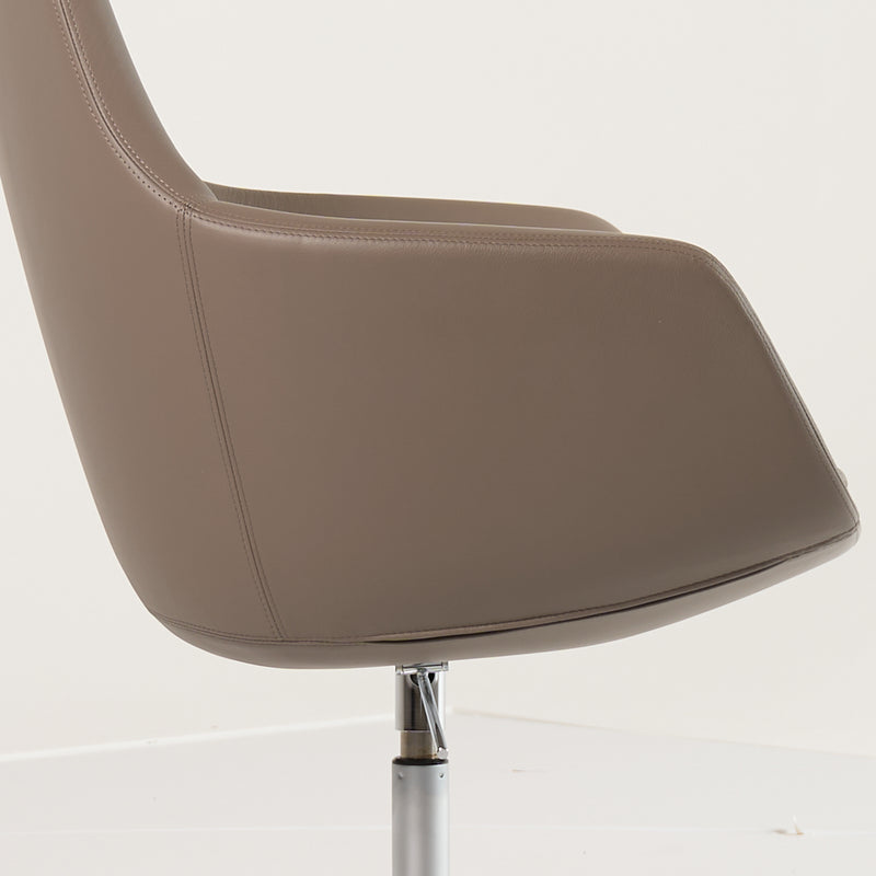 Little Giraffe Chair-Detail Image-3