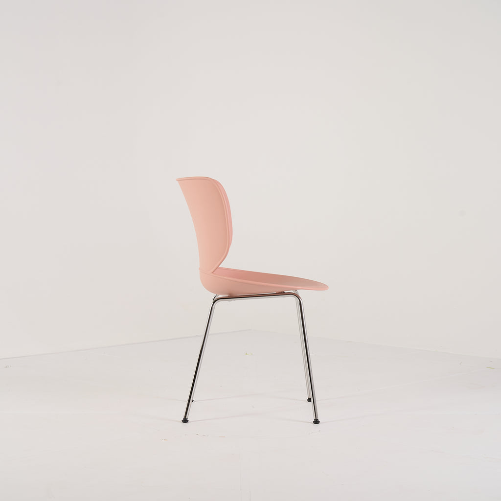 Hana Chair Unupholstered by Moooi in Dusty Pink/Chrome Non-Stacking | Gently Used – Good | Shop Now | MO-MOO-8718282380360-1250-Hero Image-4