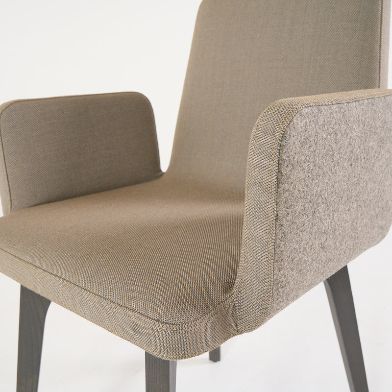 Vik Chair with arms (Set of 2)-Detail Image-8