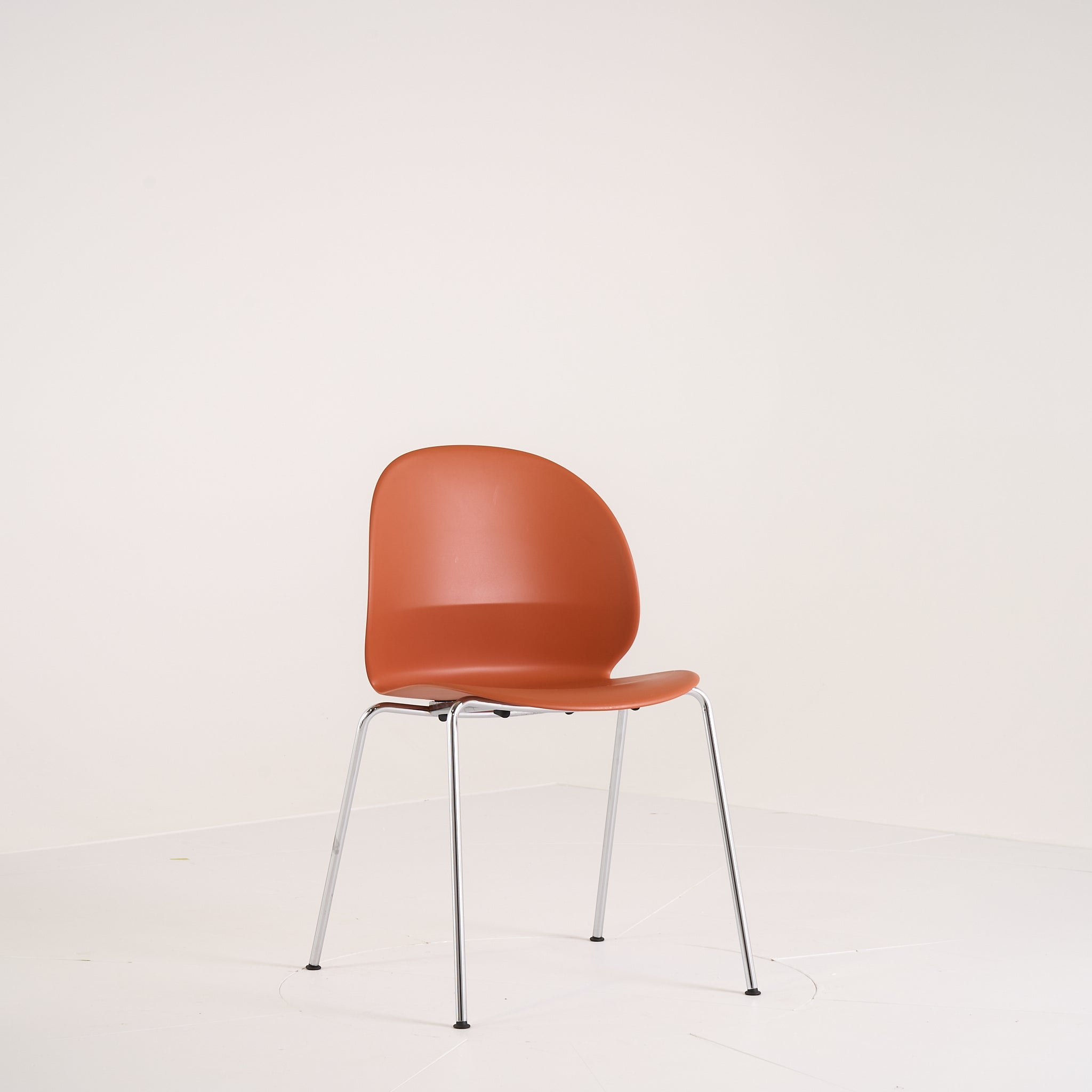 Recycle Chair by Fritz Hansen in Dark Orange / Chrome | Gently Used – Good | Shop Now | MO-FHA-N02_10_Chair-92-Hero Image-9
