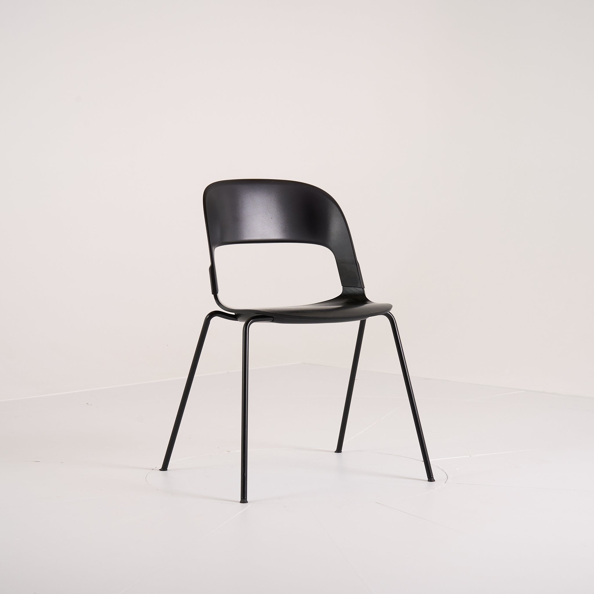 Pair Chair  by Fritz Hansen in Black / Black | Gently Used – Good | Shop Now | MO-FHA-BH20-72-Hero Image-2