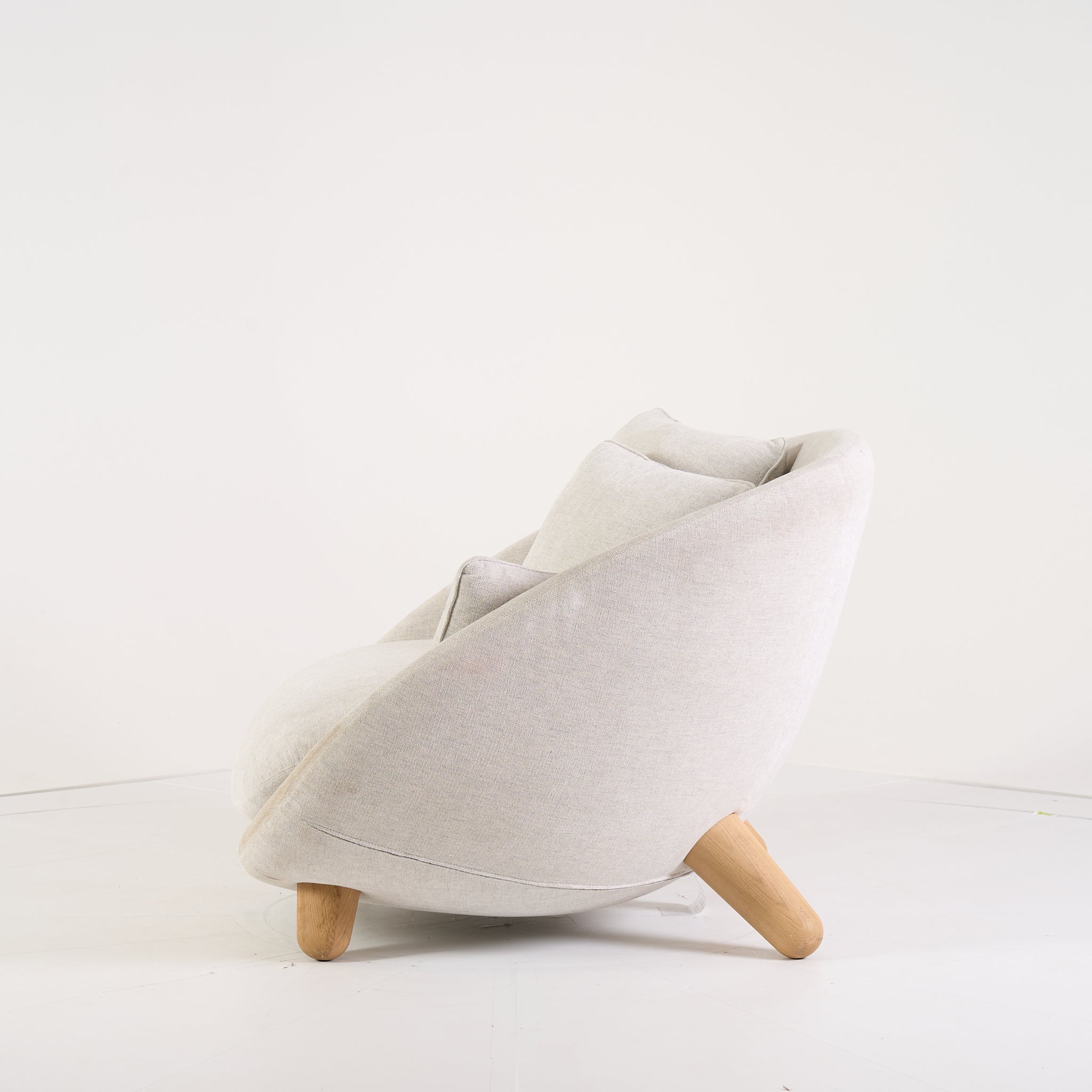 Love Sofa  by Moooi in Liscio Nebbia, WhiteWash legs | Gently Used – Good | Shop Now | MO-MOO-8718282745459-1428-Hero Image-6