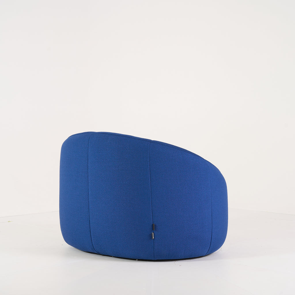 Pumpkin Armchair by Ligne Roset in Vidar Outremer | Gently Used – Good | Shop Now | MO-LIR-14110105-1189-Hero Image-4