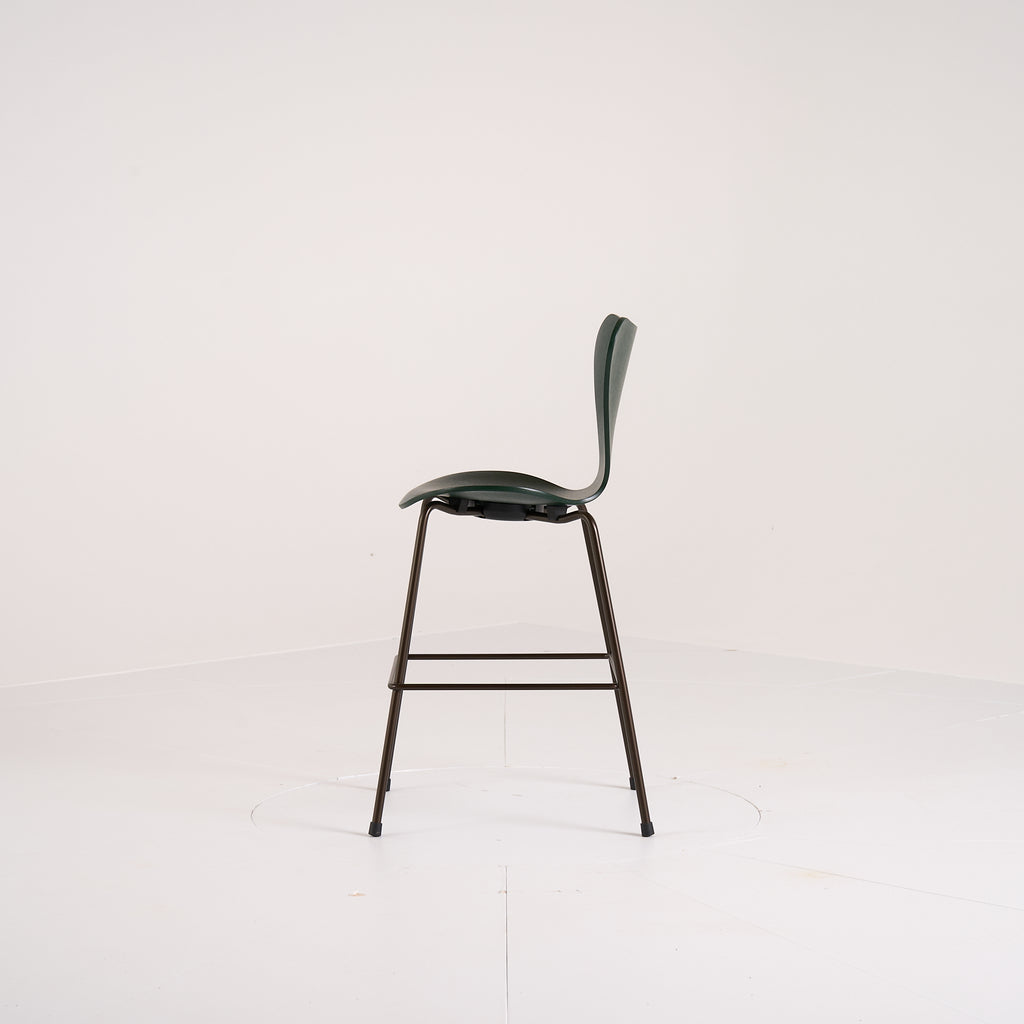 Series 7 Junior Chair by Fritz Hansen in Evergreen Ash / Brown Bronze | Floor Sample – Very Good | Shop Now | MO-FHA-840239-56-Hero Image-7