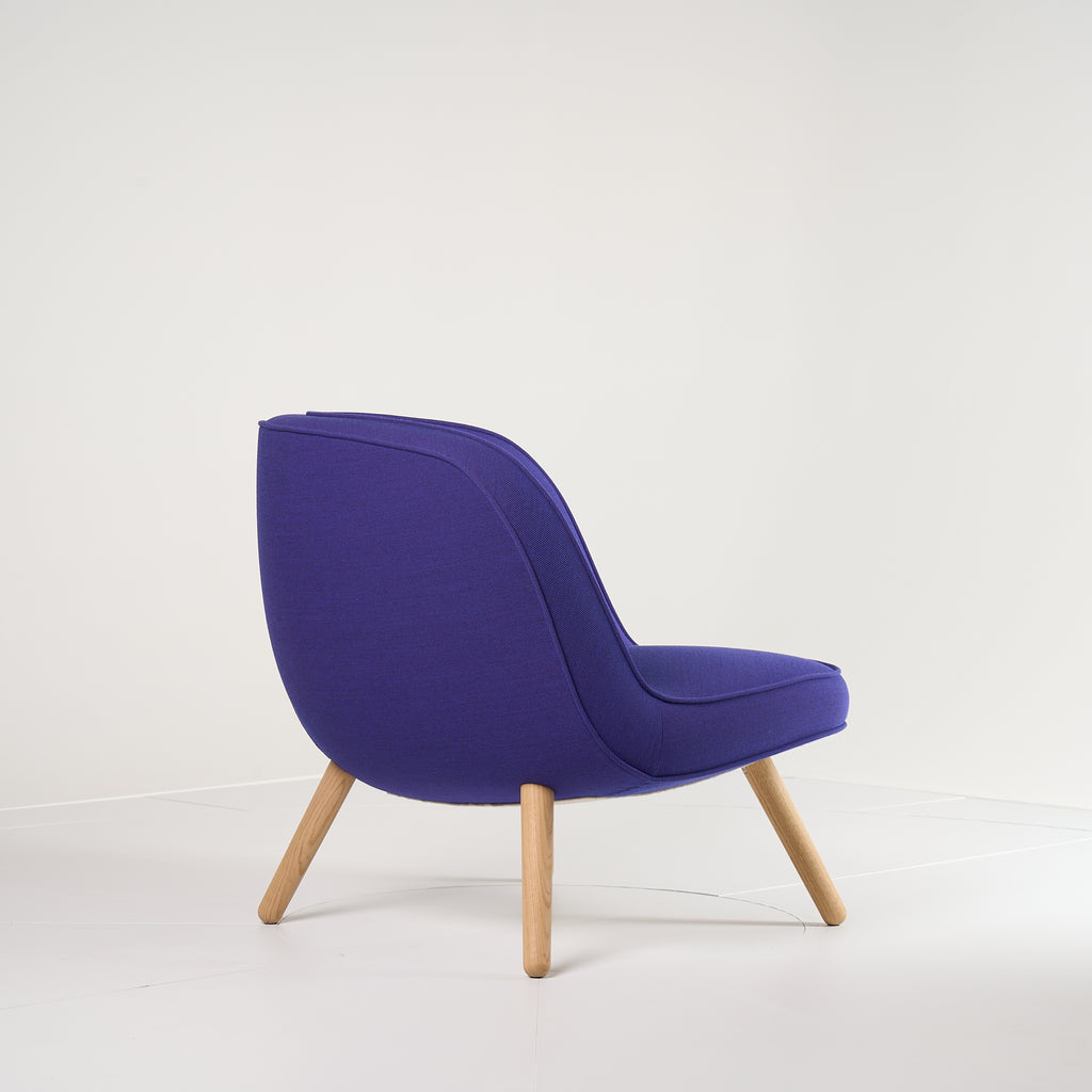 Via57  by Fritz Hansen in Steelcut Trio 675 / Oak | Floor Sample – Very Good | Shop Now | MO-FHA-BI01-34-Hero Image-3