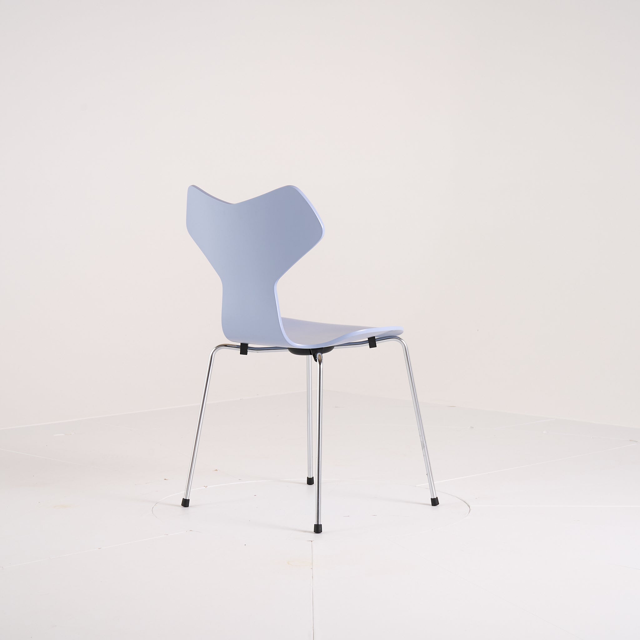 Grand Prix Chair by Fritz Hansen in Lavender Blue Lacquer / Chrome | Well Loved – Fair | Shop Now | MO-FHA-3130-48-Hero Image-7